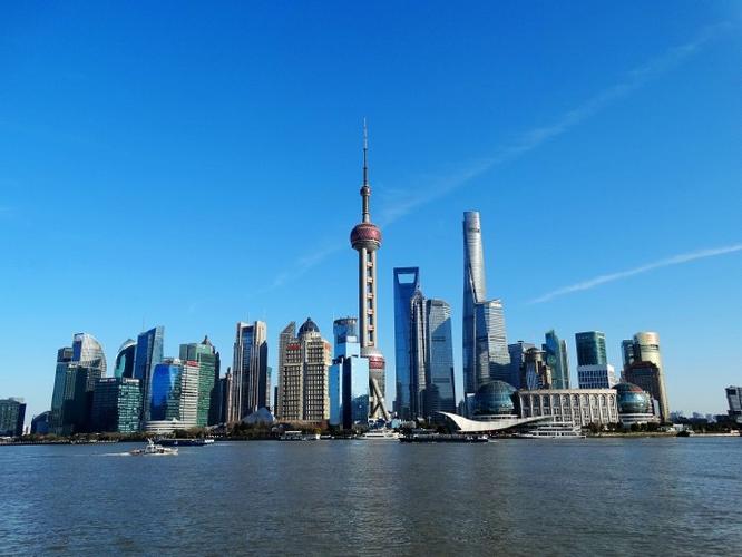 虚实融合、内容出海，bb电子如何定义下一代娱乐公司？